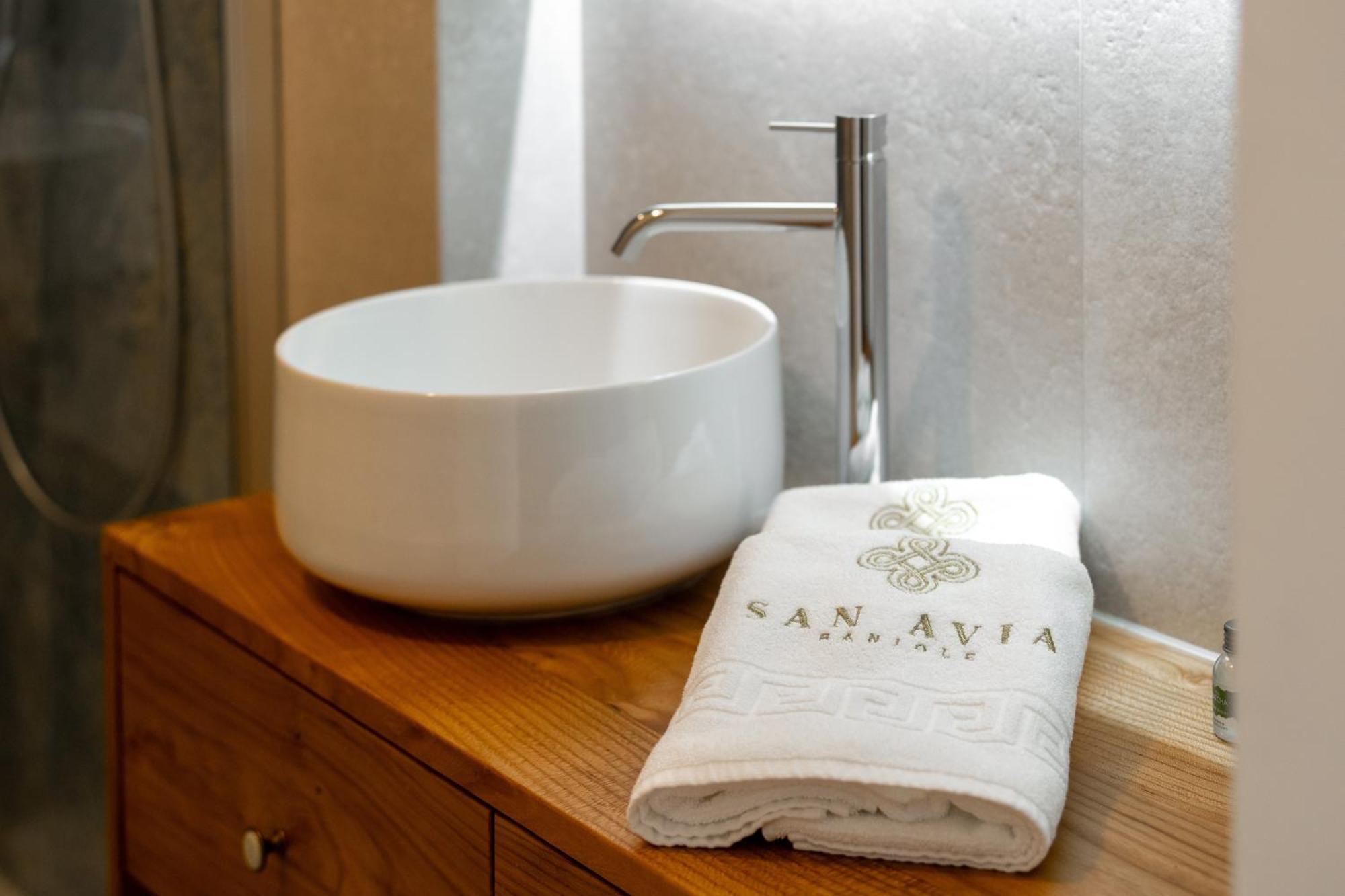 Luxury Apartments Villa San Avia บานโจเล ภายนอก รูปภาพ