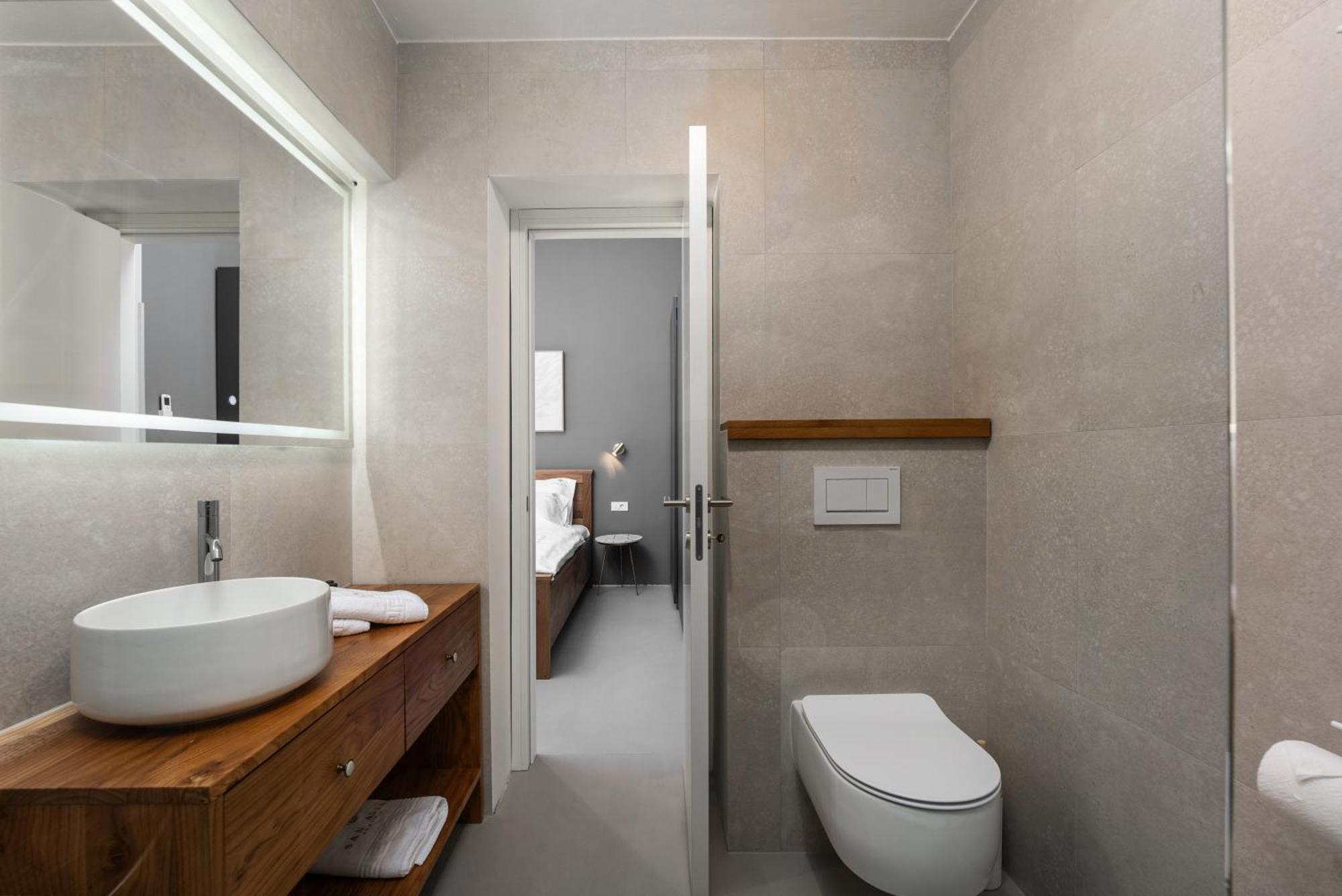 Luxury Apartments Villa San Avia บานโจเล ภายนอก รูปภาพ