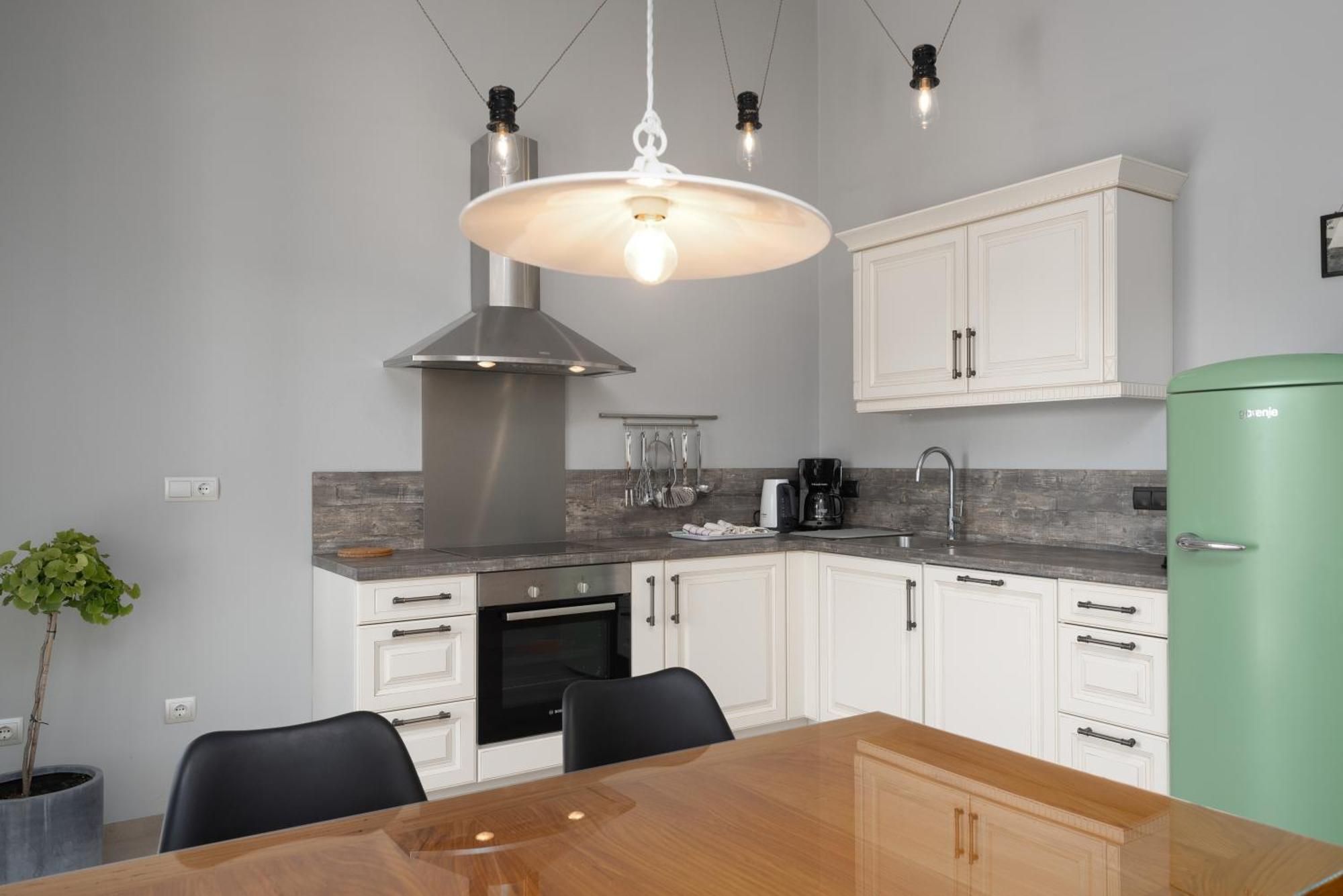 Luxury Apartments Villa San Avia บานโจเล ภายนอก รูปภาพ
