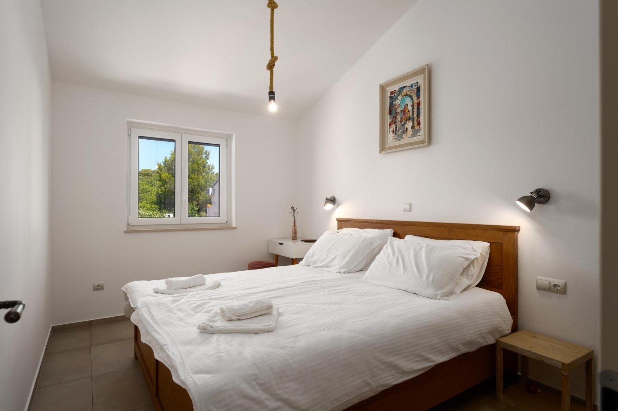 Luxury Apartments Villa San Avia บานโจเล ภายนอก รูปภาพ