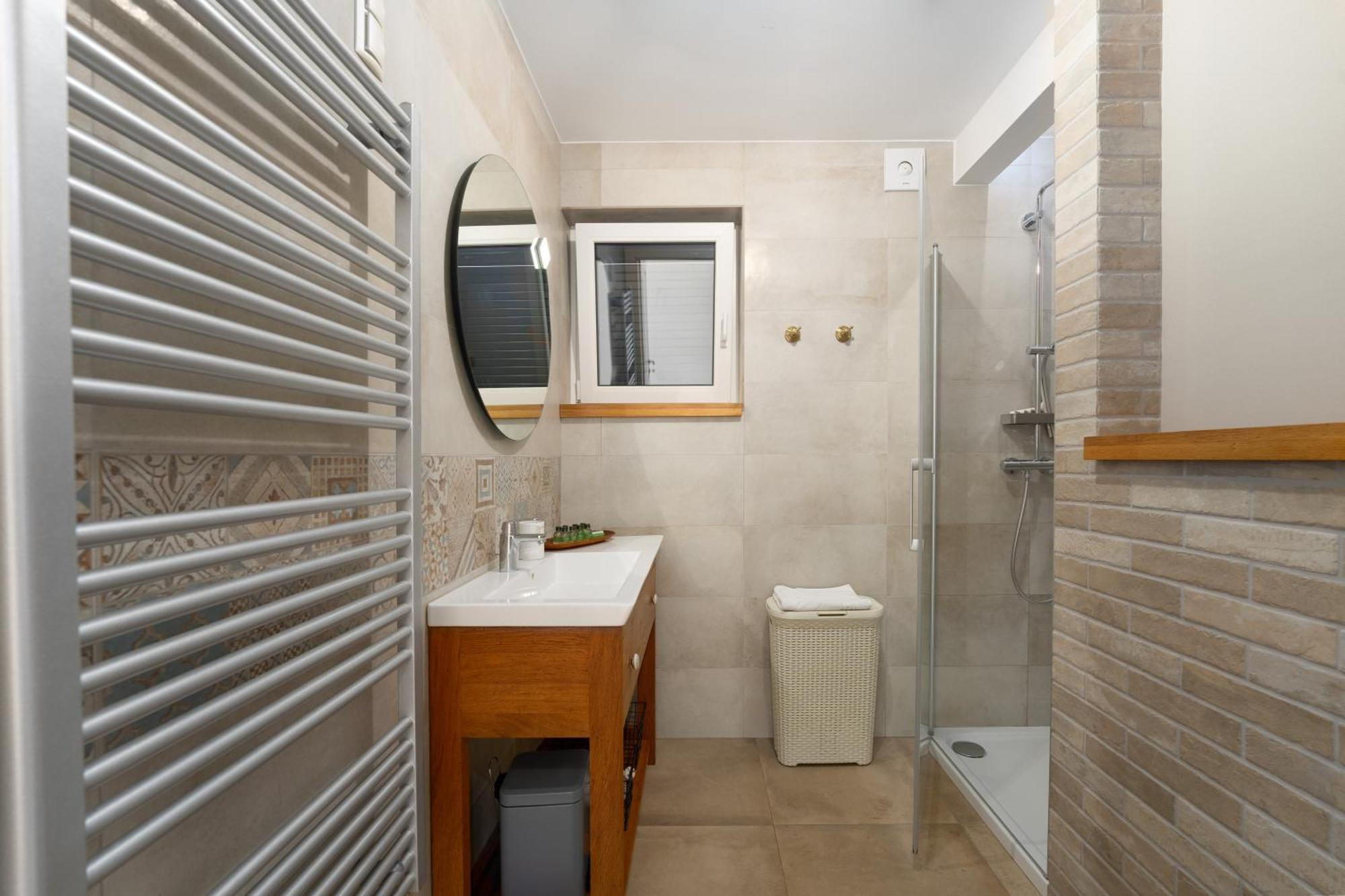 Luxury Apartments Villa San Avia บานโจเล ภายนอก รูปภาพ